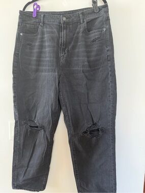 PLUS SIZE Black Distressed High-Waist Straight leg Jeans